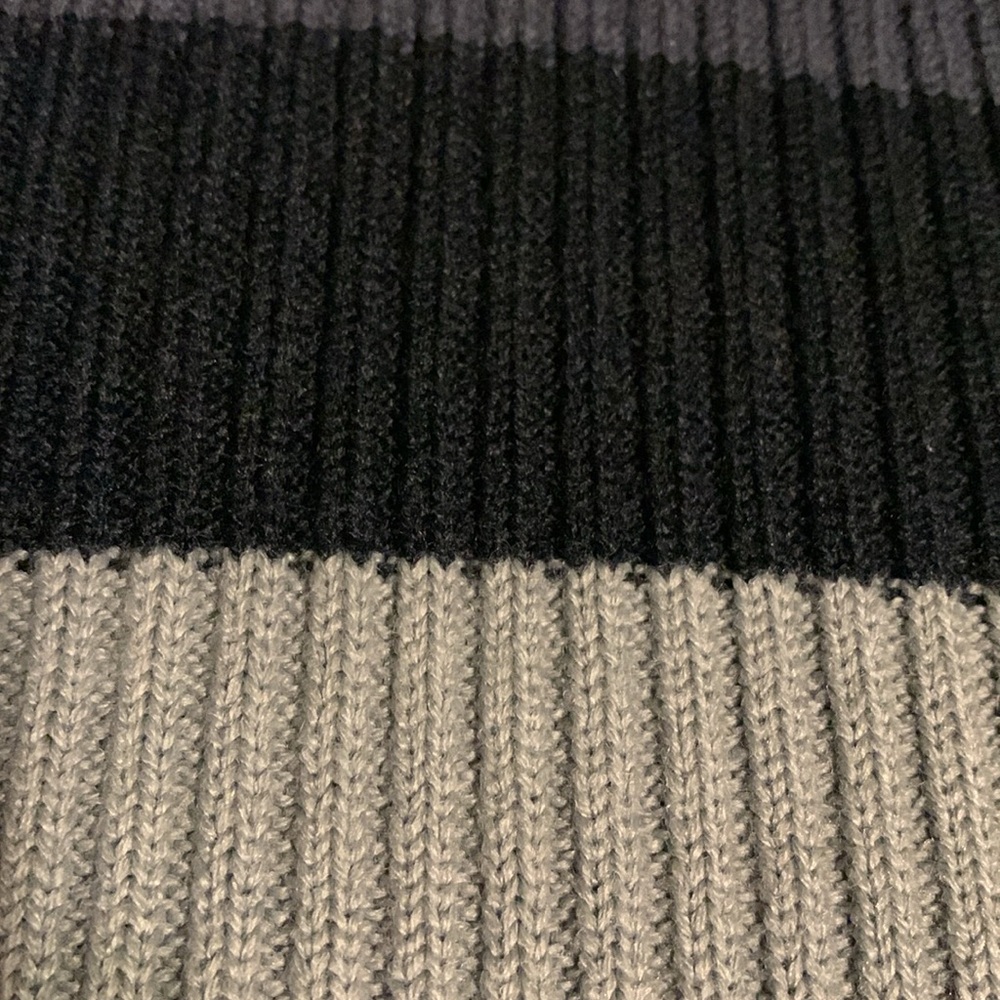 Fishbone Men’s Ribbed Knit Sweater - Picture 10 of 10